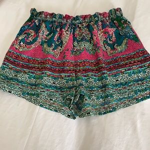 Elastic Waistband Shorts | Size S/M